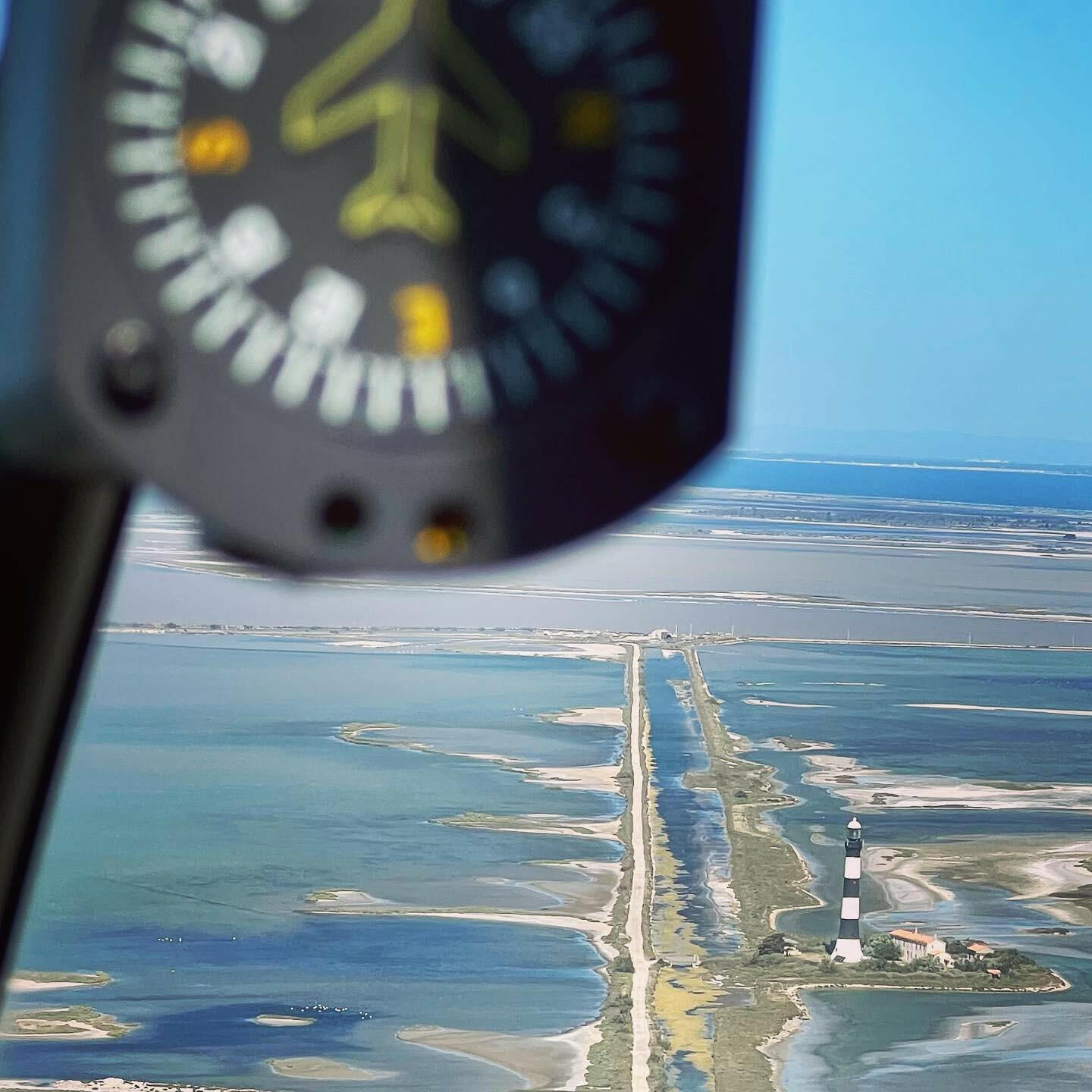 Vol Hélico - Baux de Provence, fil du Rhône et littoral
