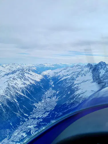 À bord d’un biplace, découvrez le Mont Blanc autrement