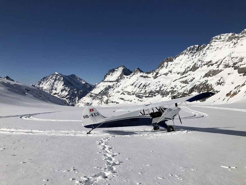 Rundflug mit Gletscherlandung