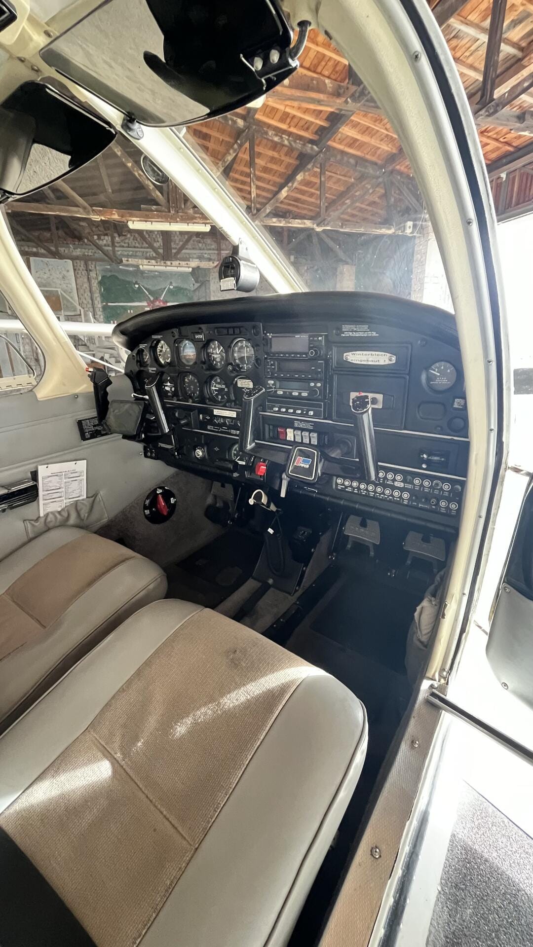 Piper PA-28-181 Archer II