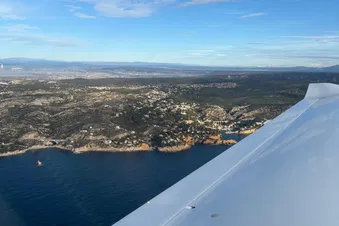 Balade aérienne à la découverte de la baie de Marseille