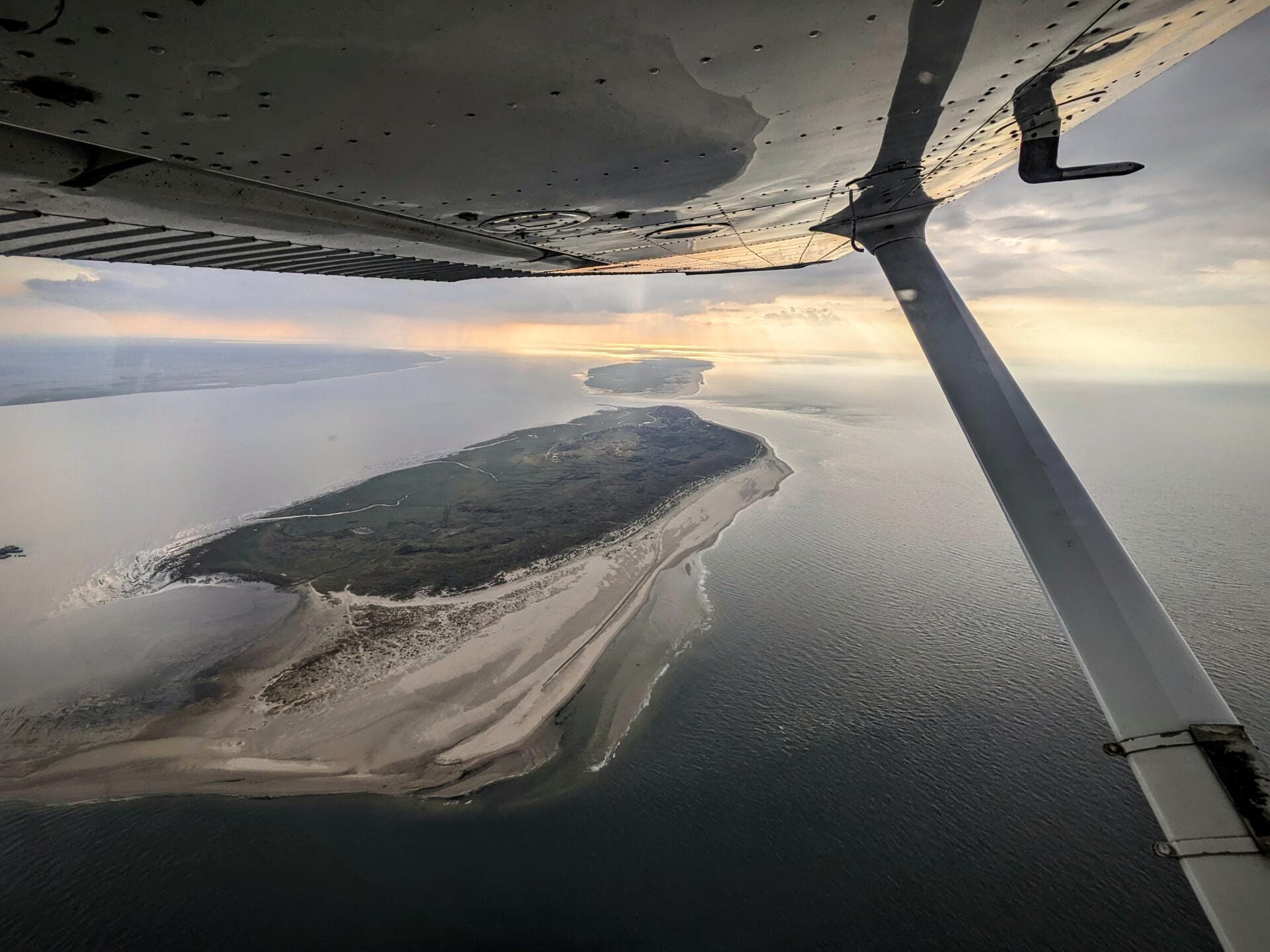 Rundflug über die ostfriesischen Inseln