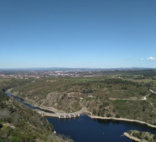 Découverte aérienne de la ville du Puy en Velay