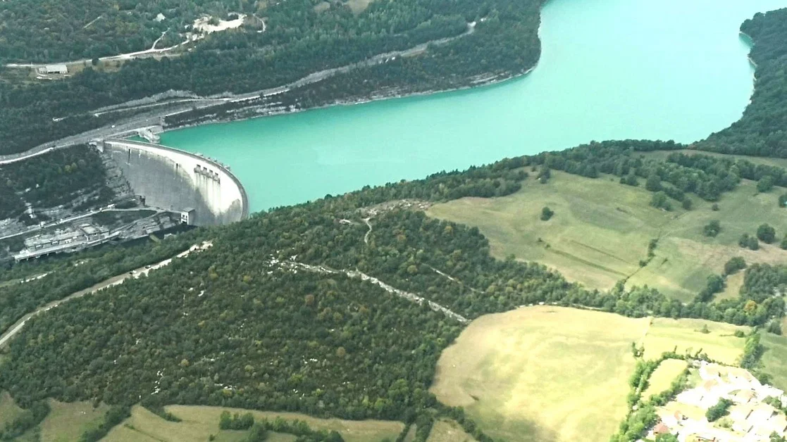 Balade aérienne : Lacs du Haut Jura - Barrage de Vouglans
