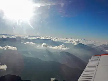 Par-dessus le toit des Pyrénées