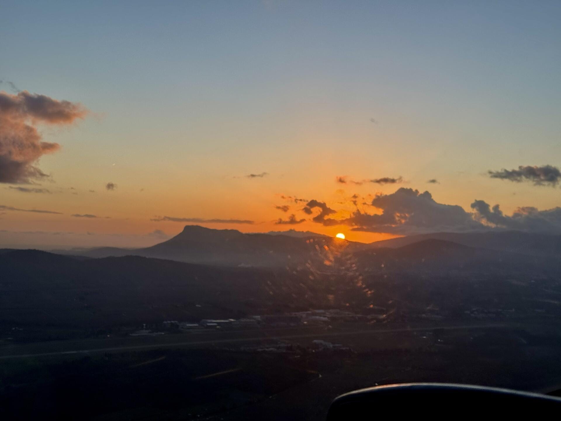Coucher de soleil en vol