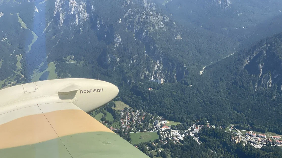 Rundflug ins Alpenvorland - mit einem Militärtrainer