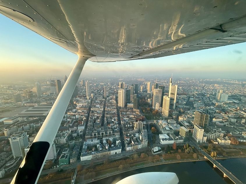 Rhein Main Flug: Frankfurt Skyline (Taunus, Darmstadt uvm)