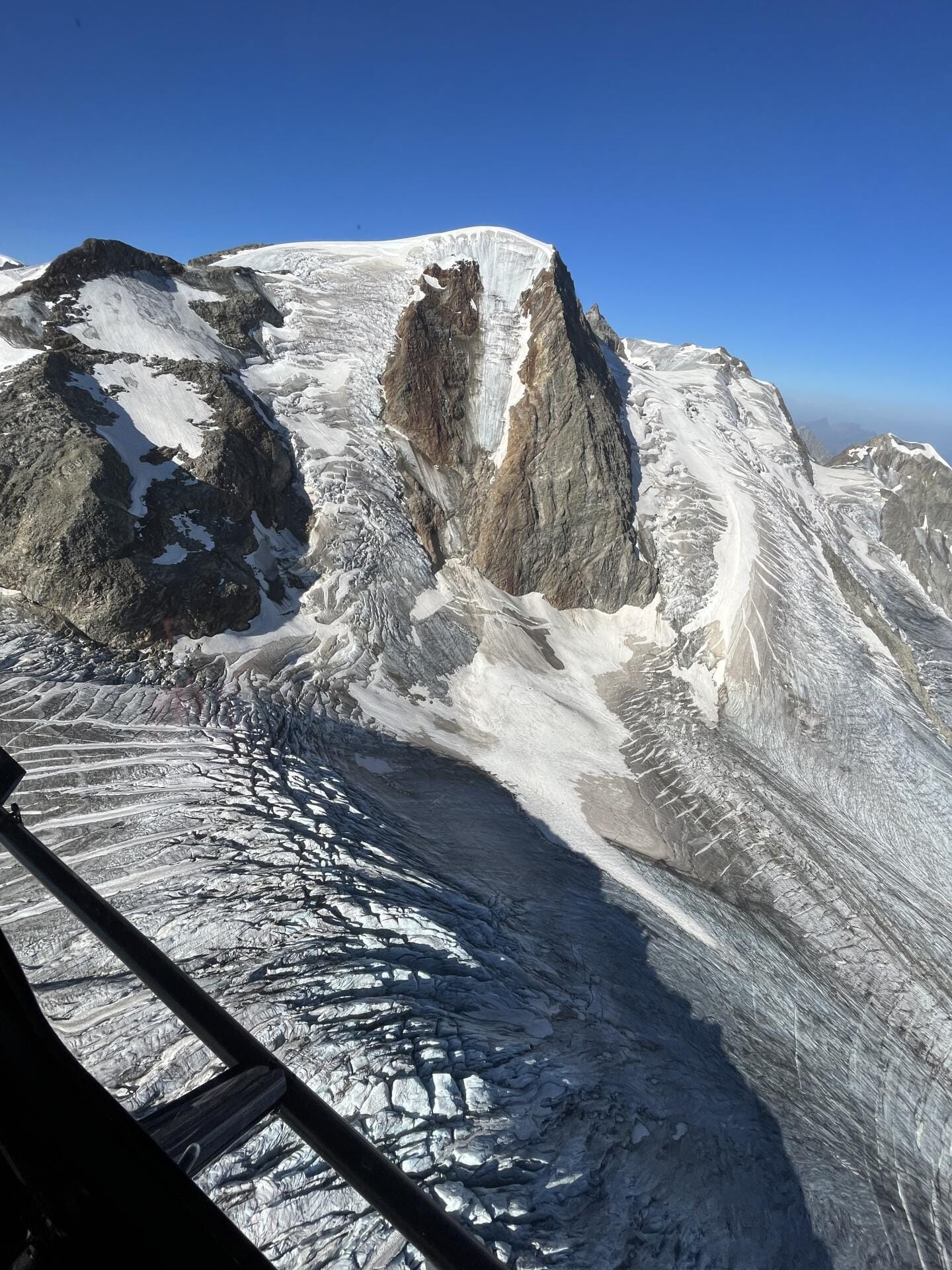 Helicopter: 5 Mountains in Central Switzerland