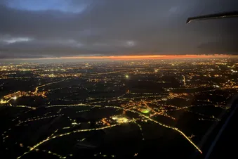 Vol au coucher du soleil ou de nuit / Sunset or night flight