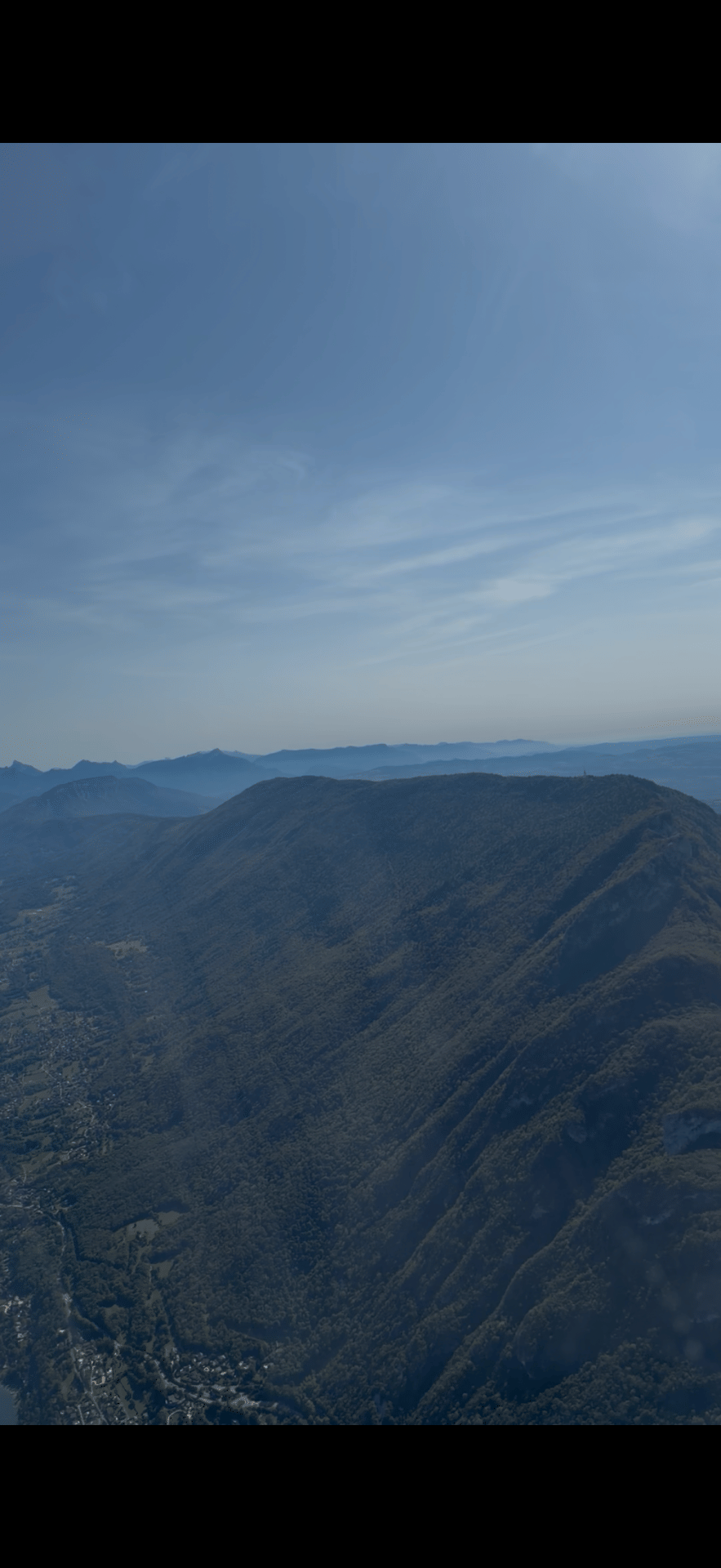 🏔️ Entre lacs et montagnes : découvrez la Savoie du ciel