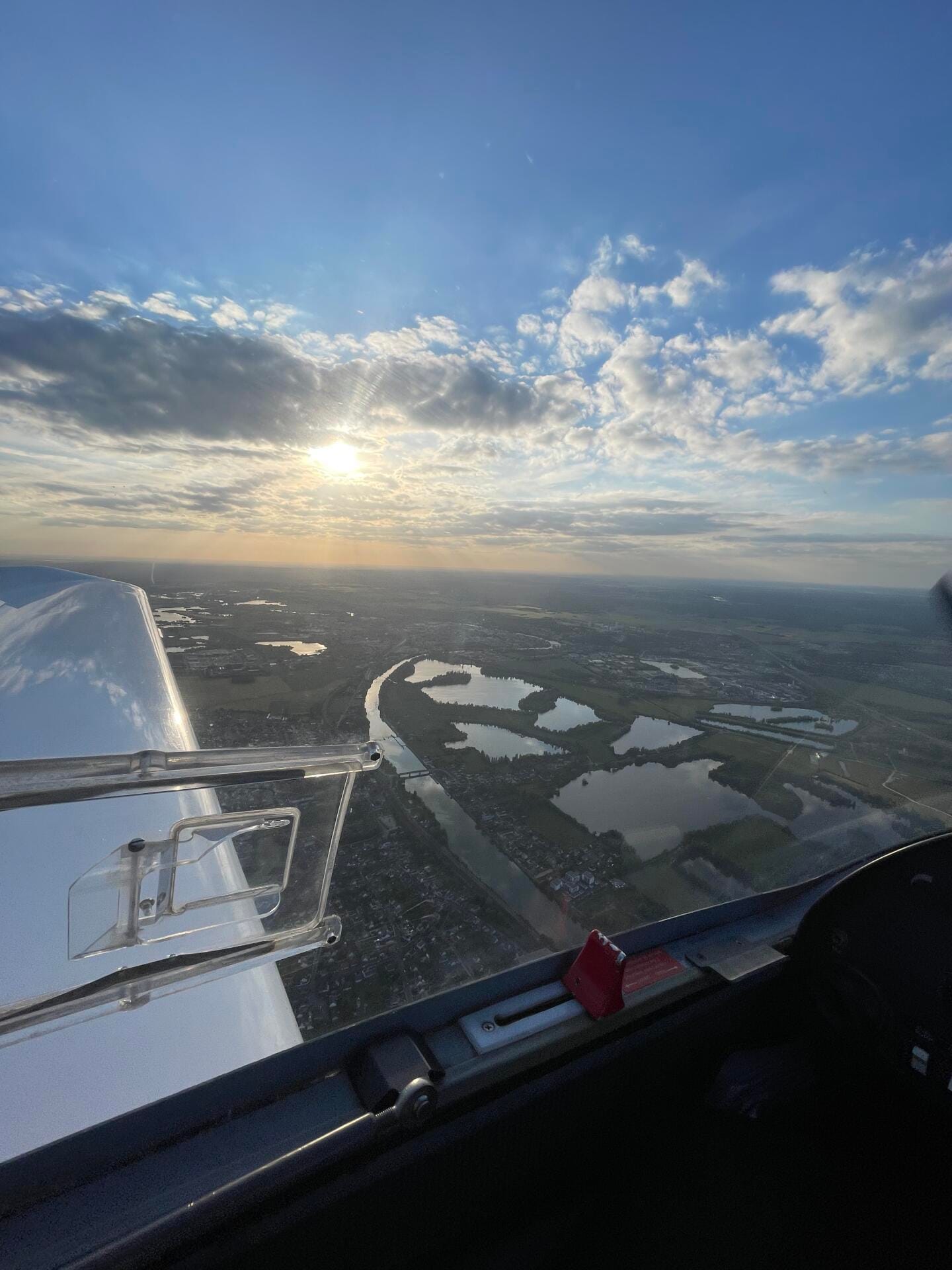 Balade aérienne : Seine, lacs & Château Fontainebleau