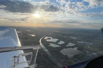Balade aérienne : Seine, lacs & Château Fontainebleau