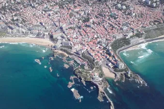 BIARRITZ, LE ROCHER DE LA VIERGE