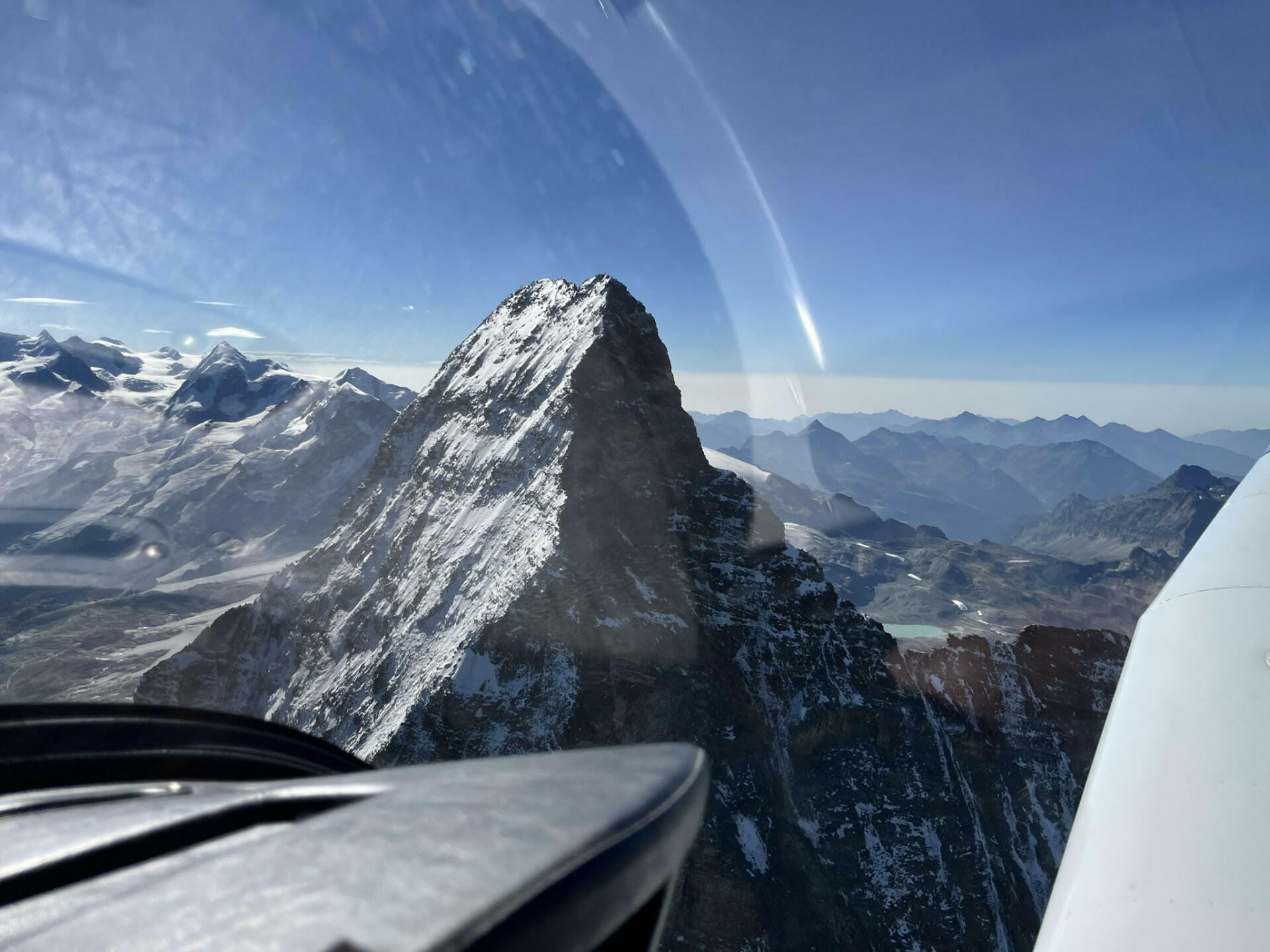 Survol des alpes avec pause midi à Locarno ou Lugano