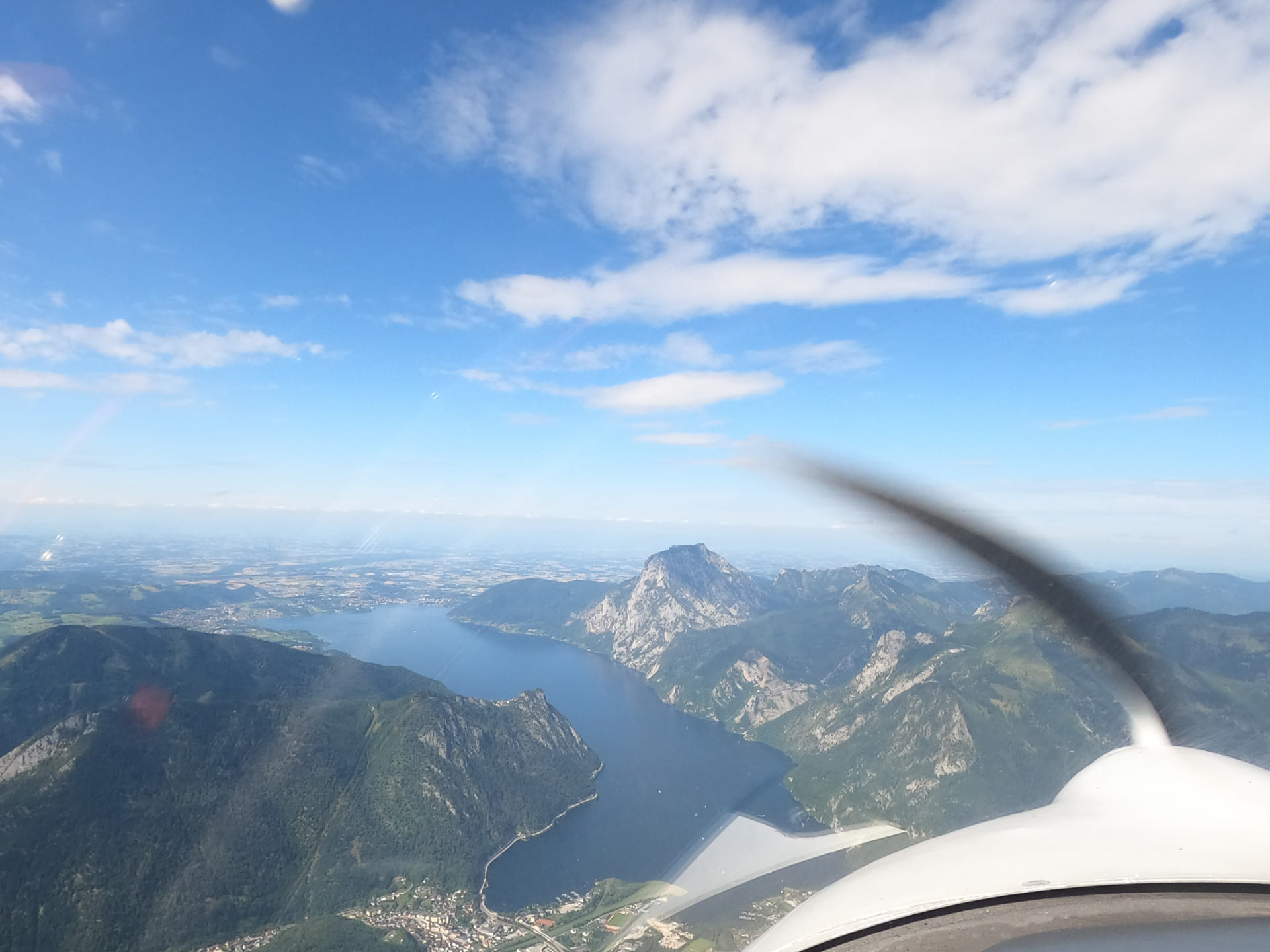 Rundflug im Seengebiet