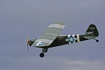 Survol plage de débarquement du Var