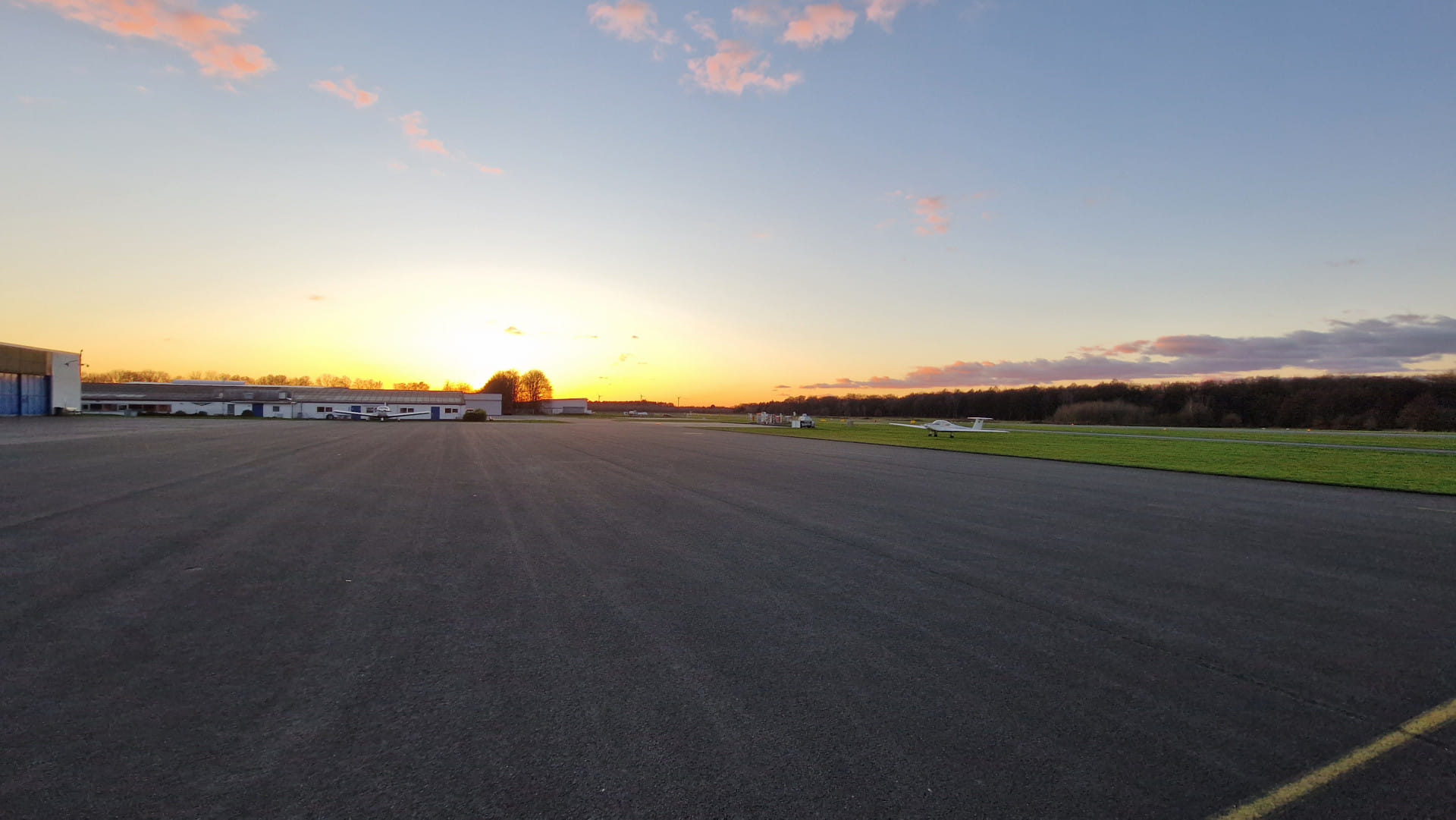 Beendet wird der Tag mit der untergehenden Sonne in Dinslaken