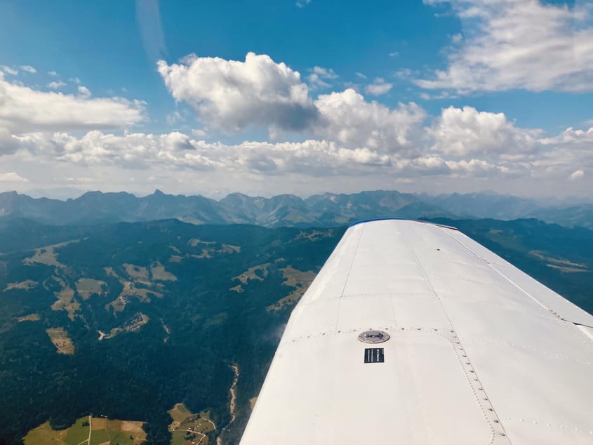 Flight along the Swiss Jura