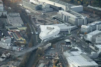 Hubschrauberrundflug über Stuttgart (nur ab 3 Personen)