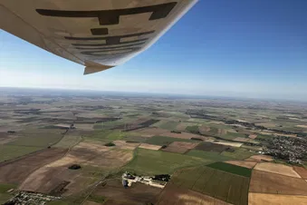 Promenade en avion 100 % électrique autour de Poitiers