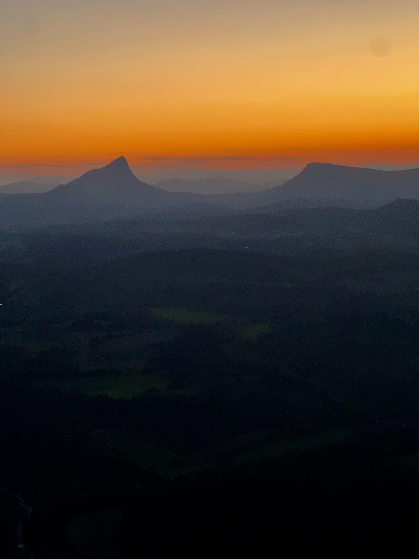 coucher de soleil sur le pic saint loup