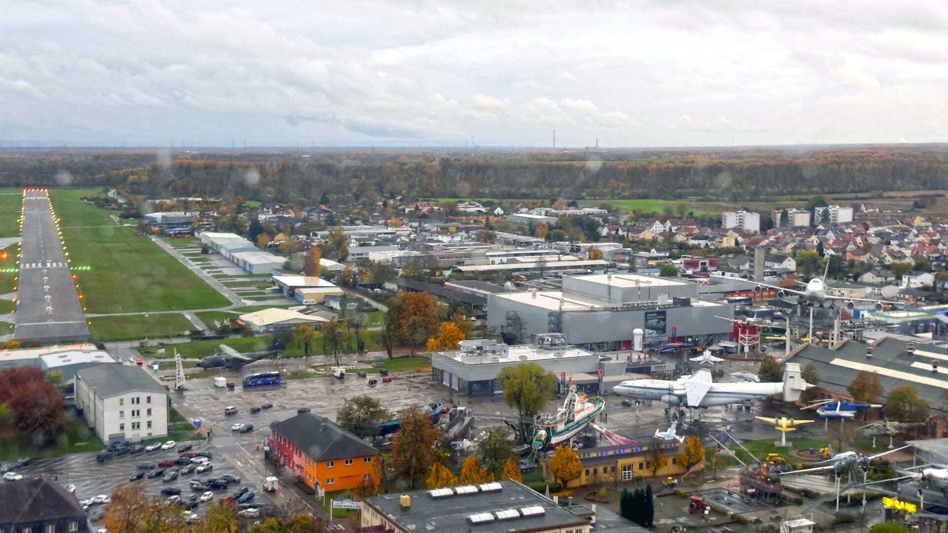 On final approach overhead Technik Museum Speyer