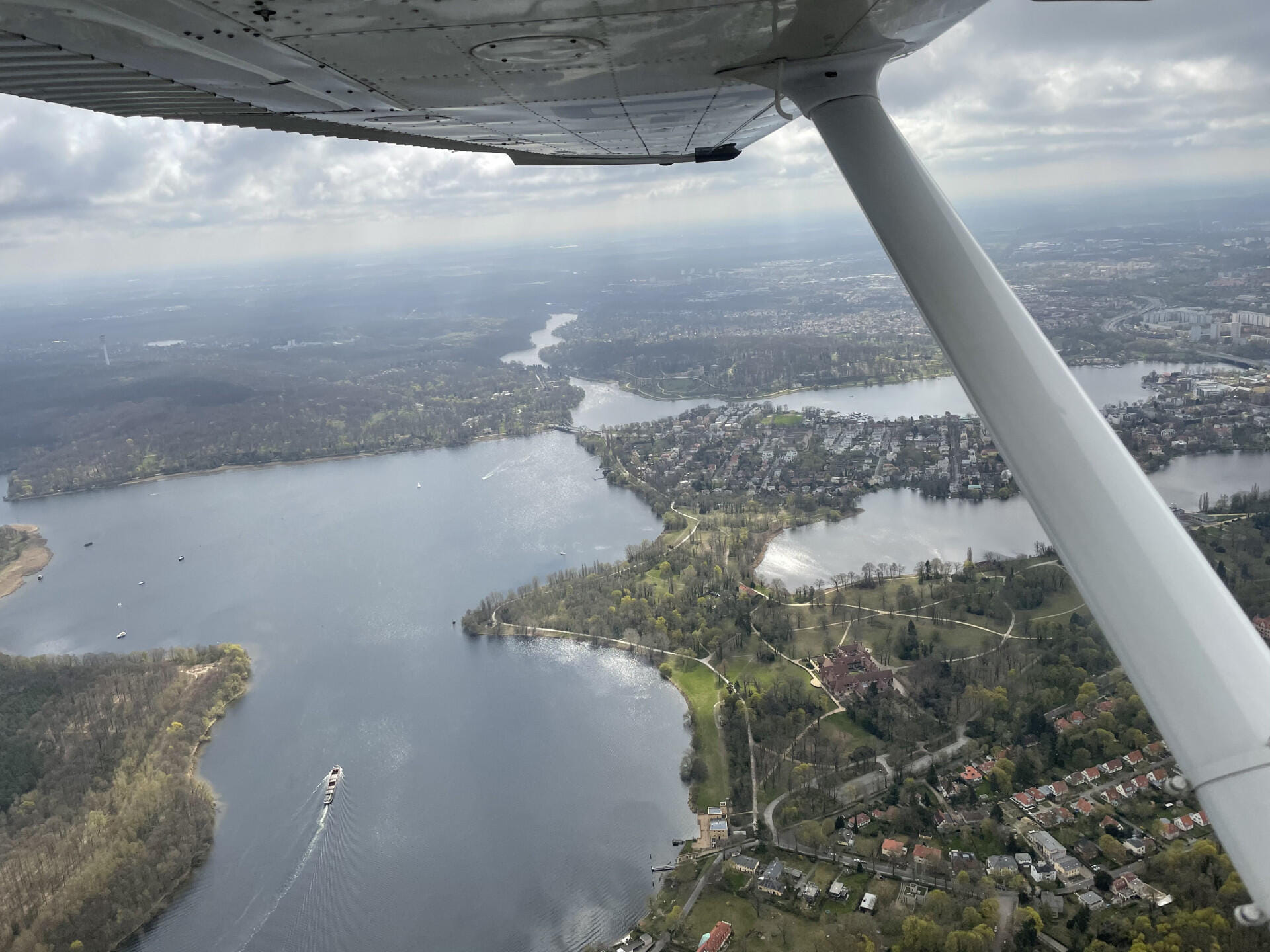 Entdecke Potsdam, Schlösser, Seenlandschaft aus der Luft