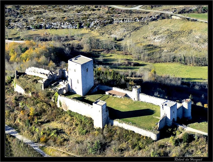 Survol des Châteaux Cathares depuis Toulouse (DA-20)