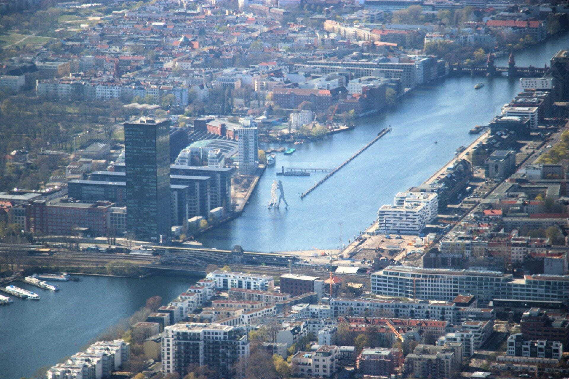 Allianz Tower
