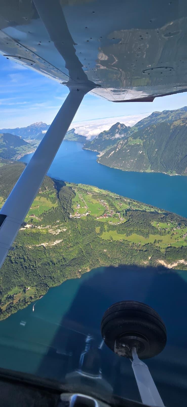 Scenic Flight Experience: Lakes and Mountains