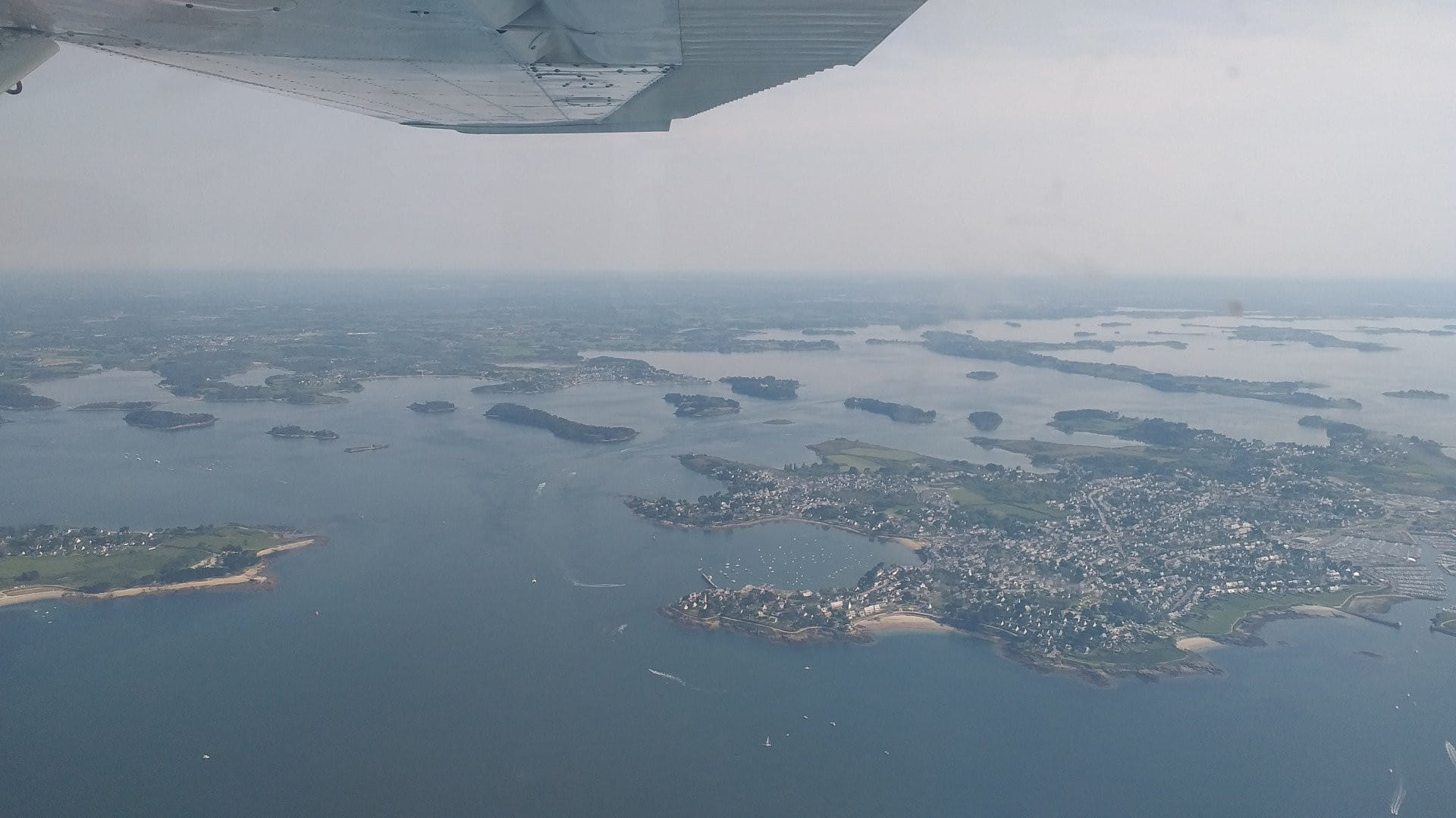 Balade aérienne d'îles en îles depuis Quiberon
