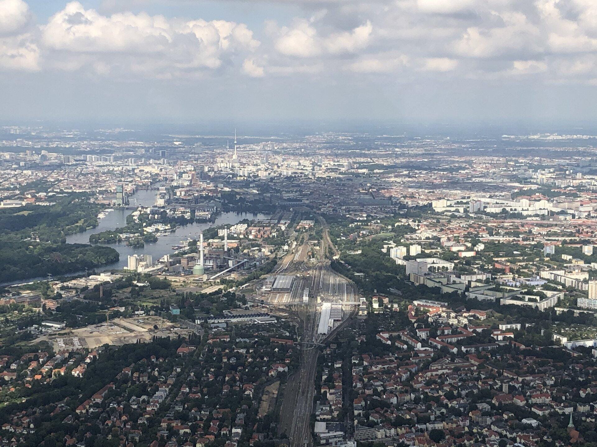Flexibler Rundflug über Berlin - kurzfristig verfügbar