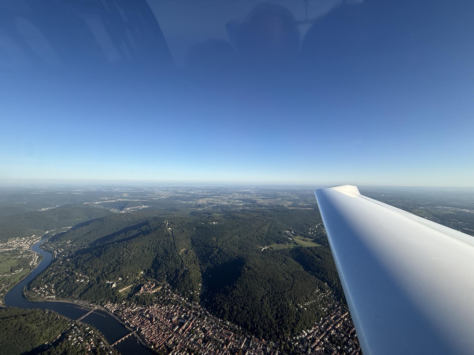 Ab Worms: Dein Wunsch-Rundflug über die Region