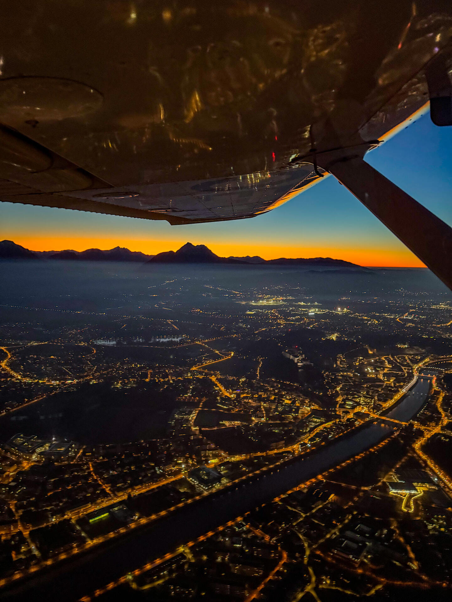 Rundflug zu den schönsten Orten und Bergen der Region