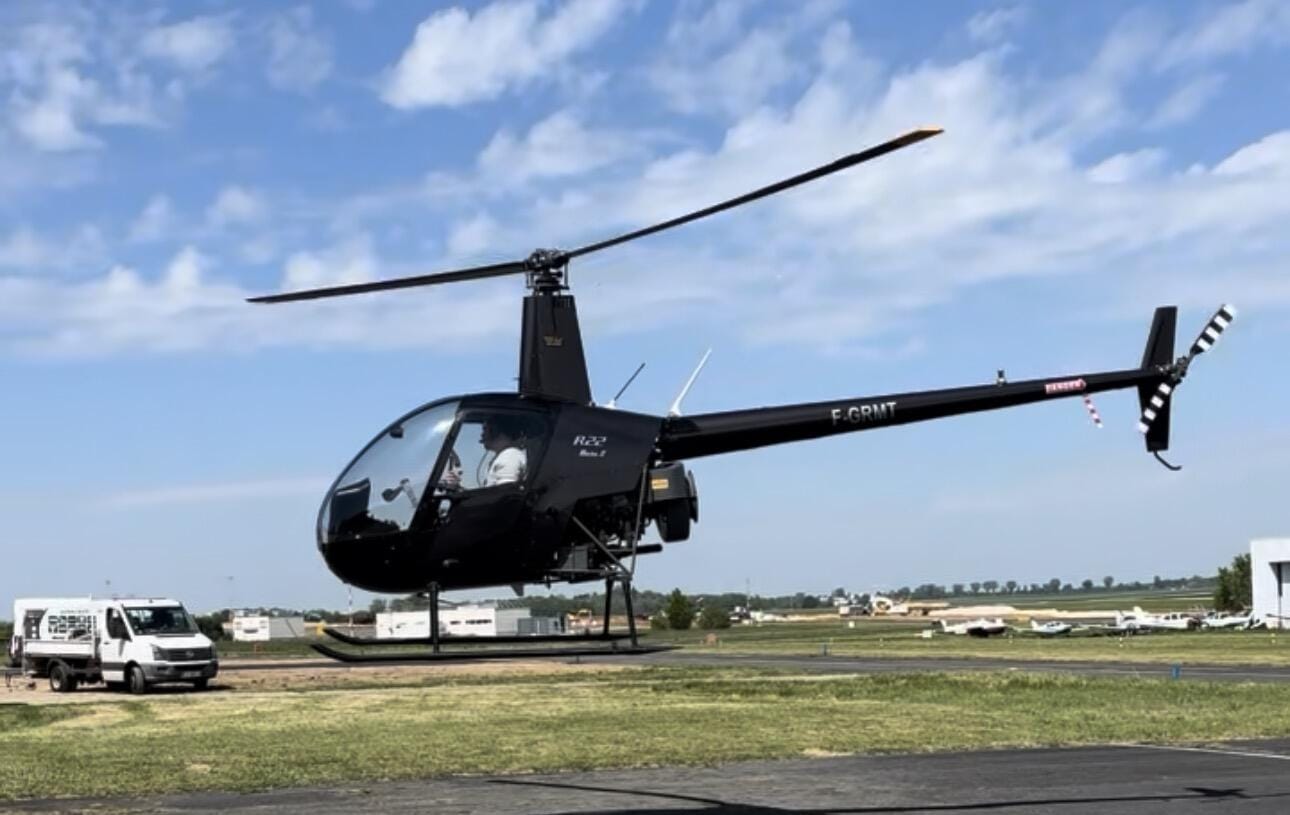 Robinson R22