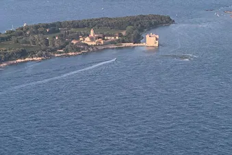 Côte d’Azur vue du ciel : jusqu’à Saint-Tropez