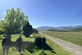 Survol des Pyrénées et Escale à Saint Girons