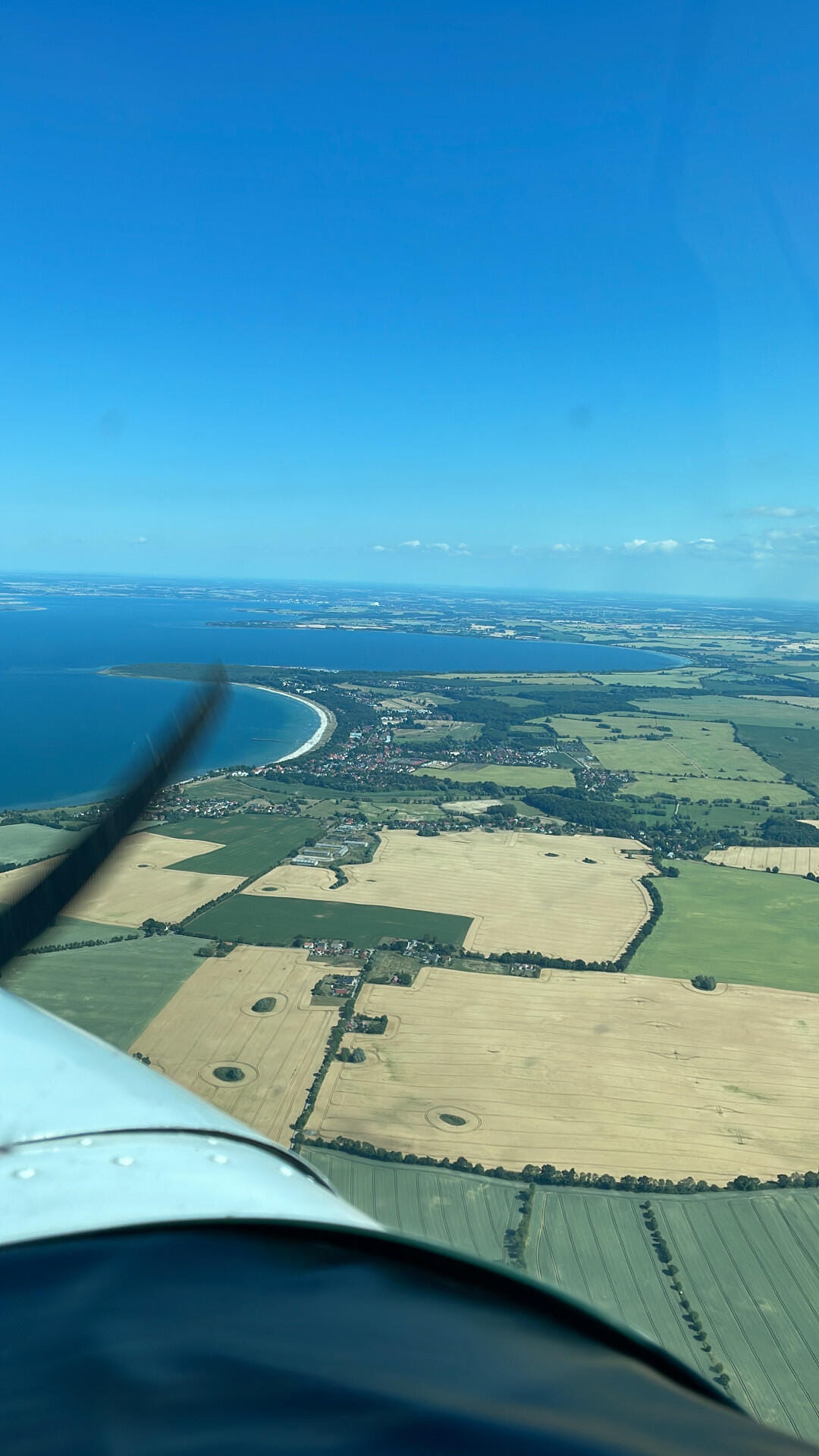 Rundflug entlang der Ostseeküste