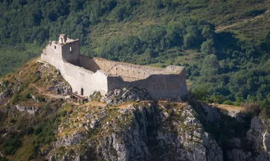 Survol des Châteaux Cathares depuis Toulouse (DA-20)