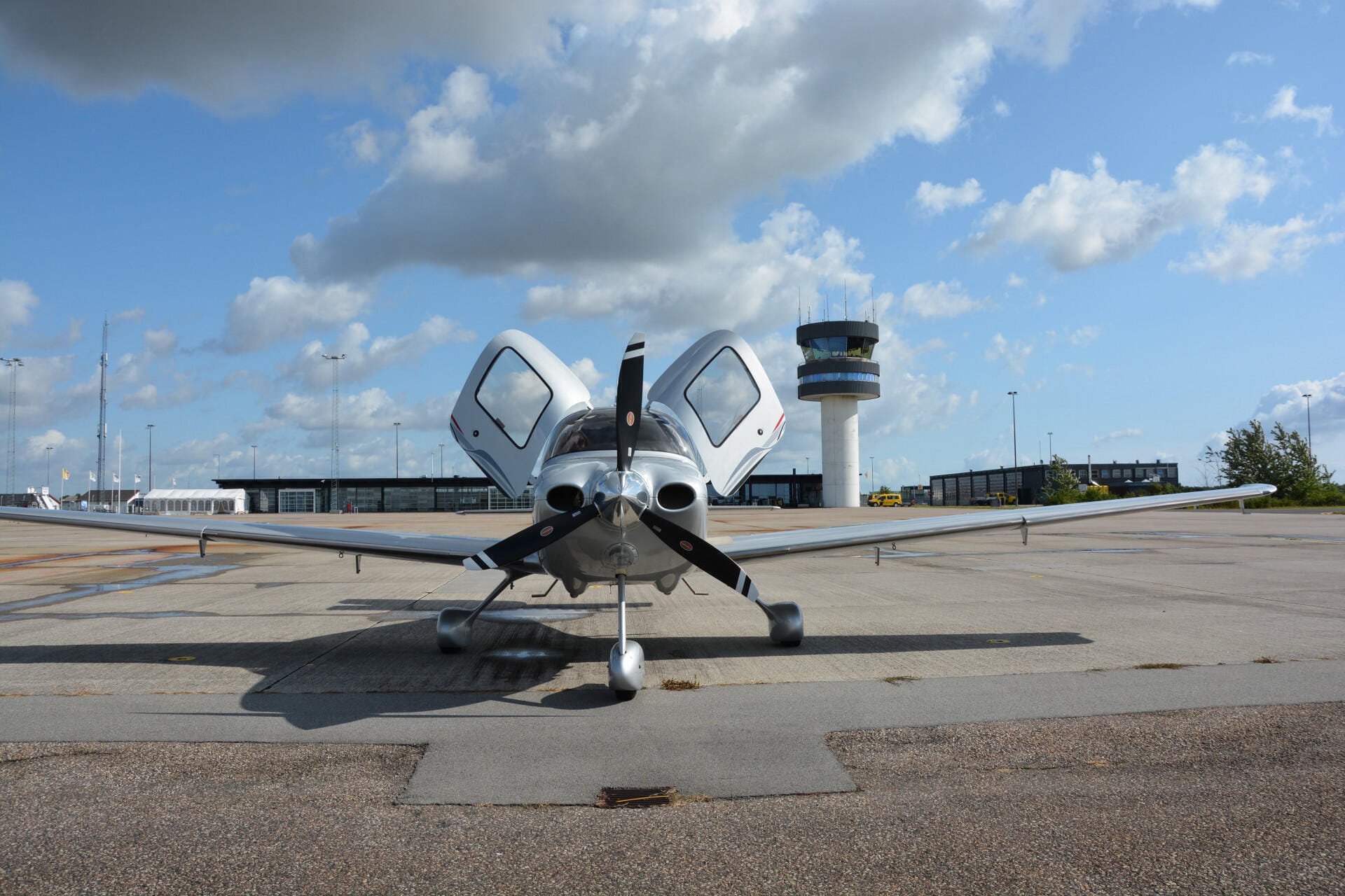 Cirrus SR22 mit 2000 km Reichweite