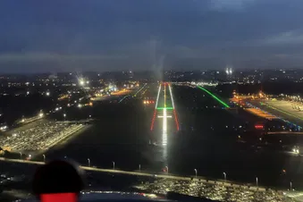 Vol au coucher du soleil ou de nuit / Sunset or night flight