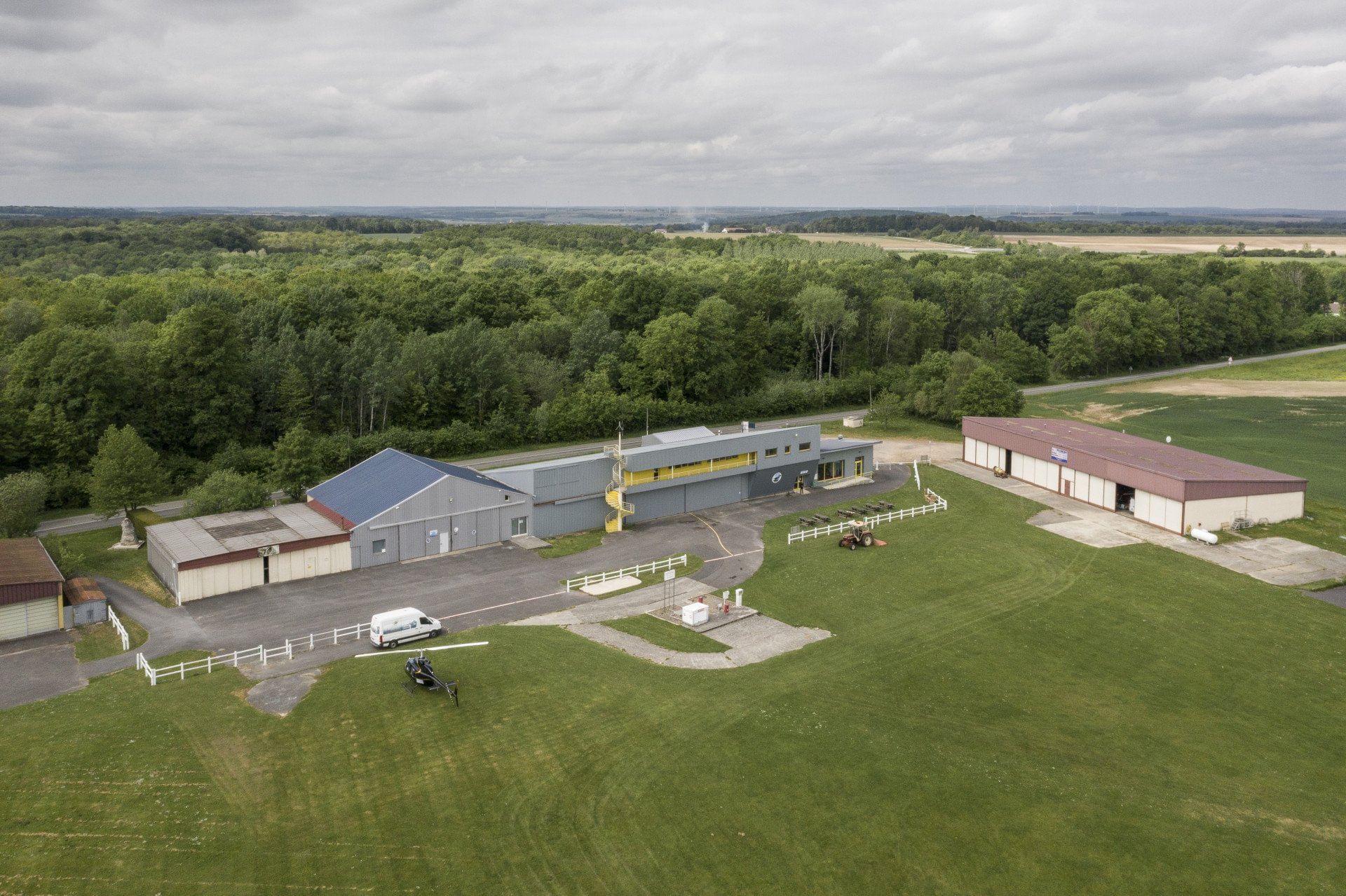 La vallée de la Marne vu du ciel et ses vignobles