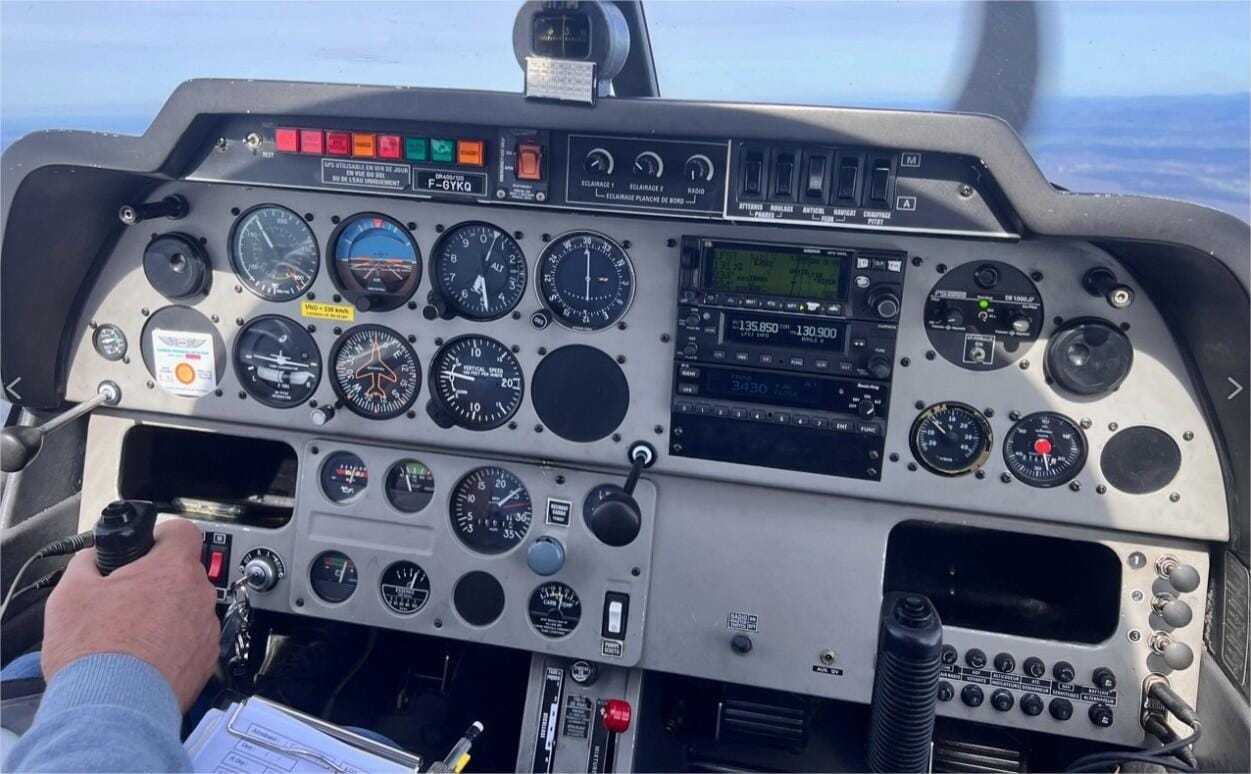 Robin DR400 - 120HP