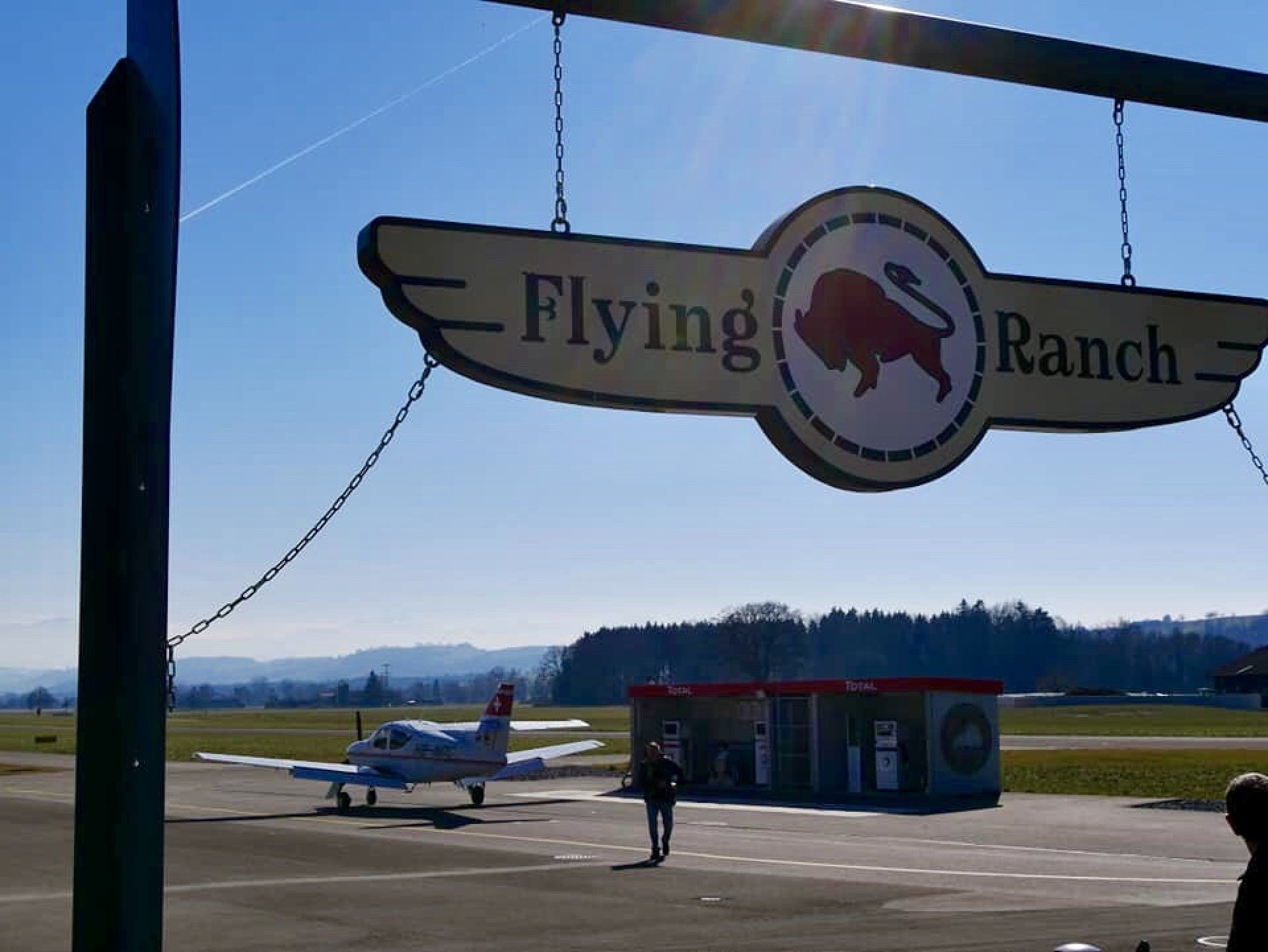 Sion via Aletschgletscher mit Landung / Coffee break in Sion