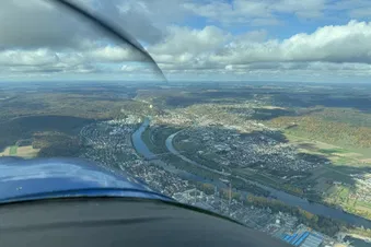 1 Stunde fliegen - freie Wahl - bis 3 Personen bis 300 kg