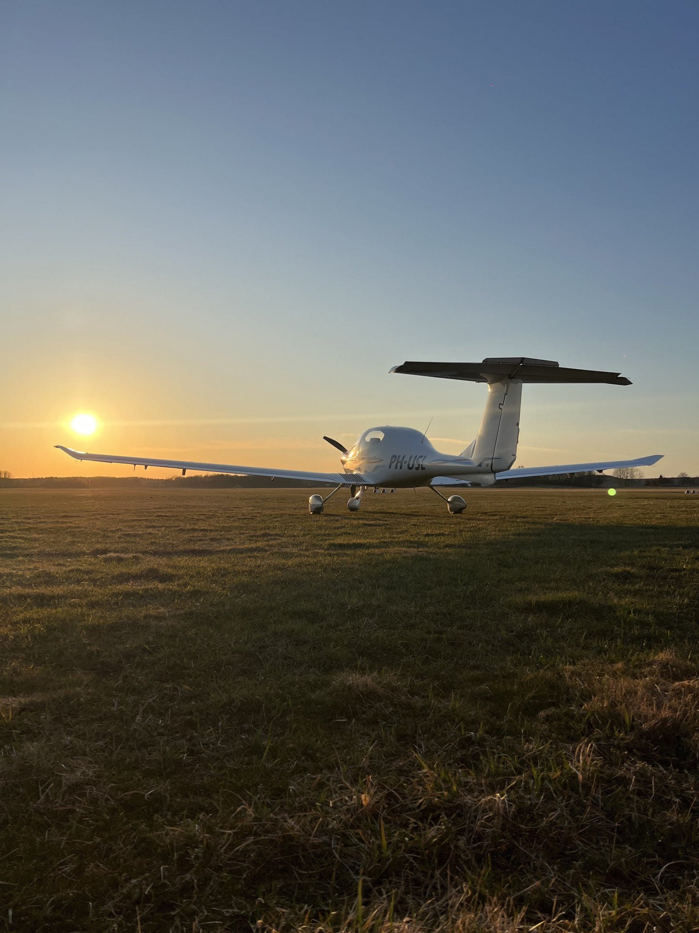 Evening Citylight flight over Amsterdam and Rotterdam