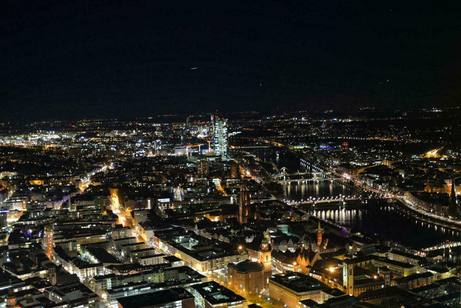 Frankfurt by Night - City mit Main