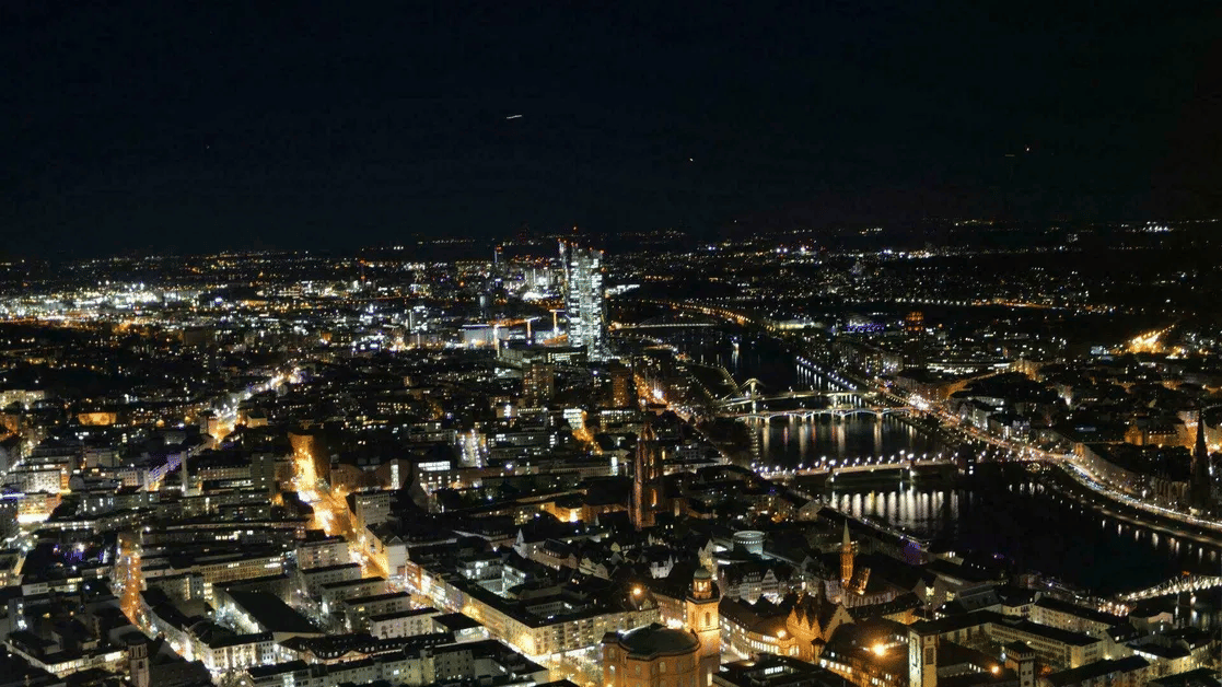 Frankfurt by Night - 35min