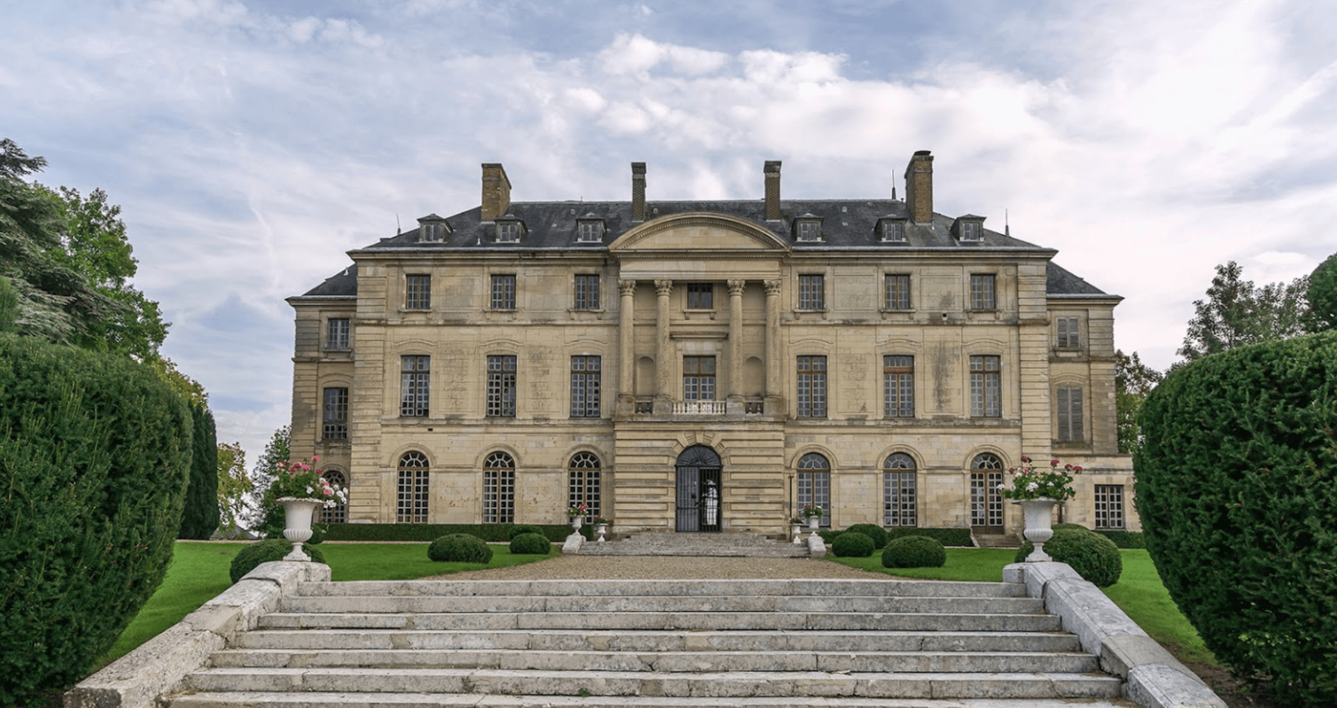 Survol du Château de Pierrefonds